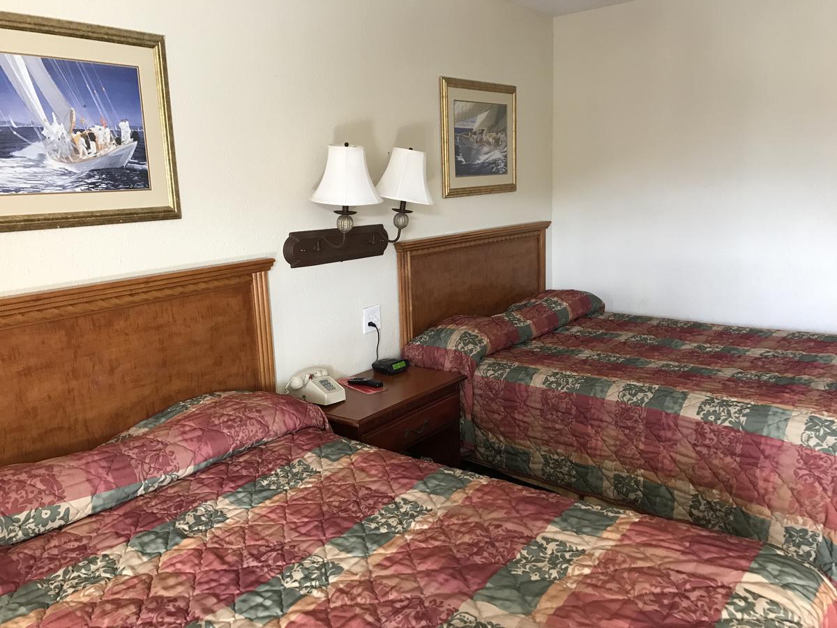 Millville Motorsports Inn And Suites חדר תמונה